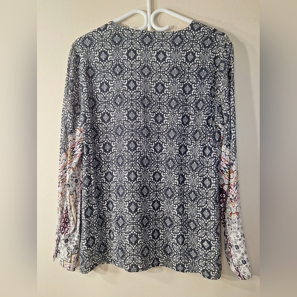 Tribal Jeans Aztec Print Tunic Blouse | V-Neck | Bohemian Style | Rayon Size M - Picture 9 of 10